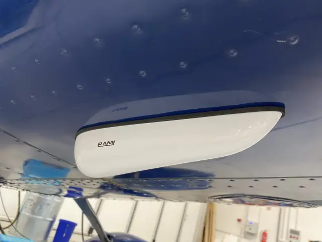 New antenna under the fuselage