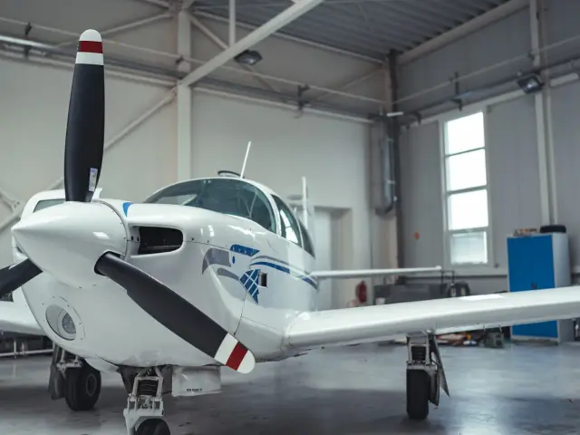 Mooney M20J in the hangar