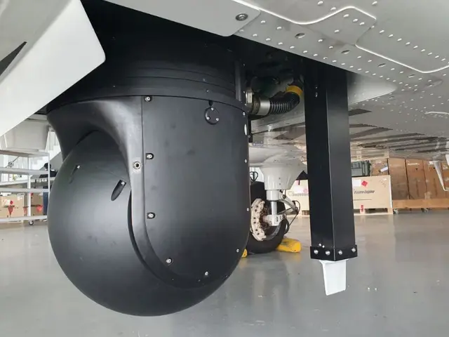 Gyro-stabilised EO/IR turret mounted under the GOSHAWK Tecnam P2012