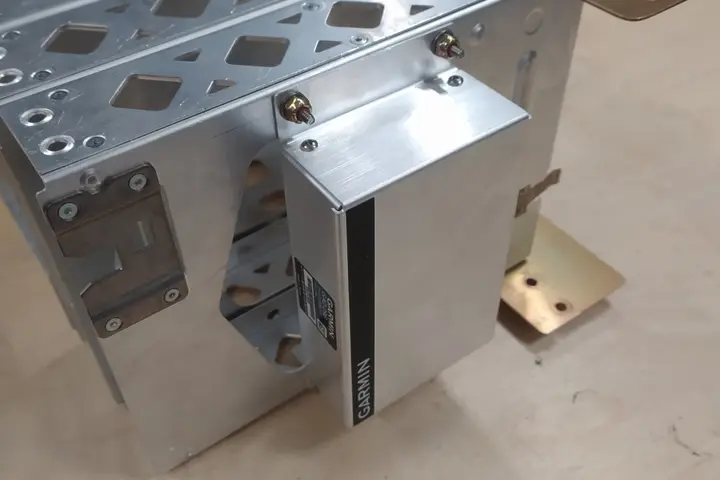 Fabricated aluminium mounting bracket