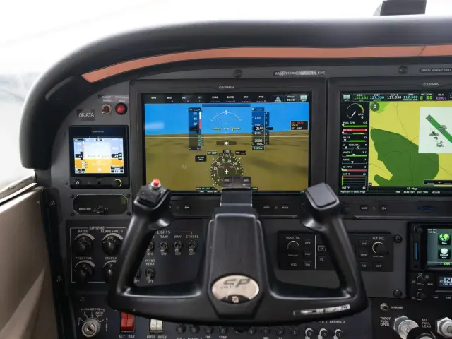 G5 standby and G3X Touch displays